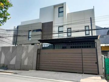 Rumah Dijual di Taman Malaka Duren Sawit Jakarta Timur