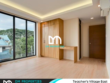 For Sale: 3-Storey Townhouse with Roof Deck in Teacher's Village East, Quezon City