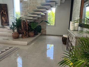 CASA DE LUJO EN VENTA CONJUNTO PALMA REAL, CARTAGENA.