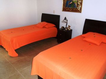 VENTA DE CASA CAMPESTRE DE 3.190 M2 DE LOTE Y UNA CONSTRUCCIÓN DE 275 M2, MANIZALES CALDAS