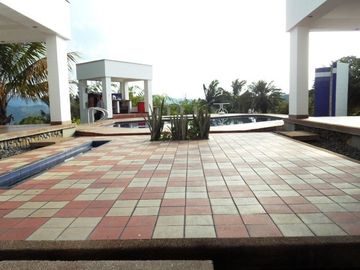 VENTA DE CASA CAMPESTRE DE 3.190 M2 DE LOTE Y UNA CONSTRUCCIÓN DE 275 M2, MANIZALES CALDAS