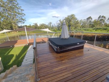 New, Modern One Level Home With Lake and Many Extras - Top Community Llanogrande