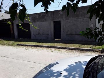 vendo terreno con construccion