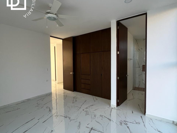 Estrena casa con acabados de lujo y alberca al norte de Mérida