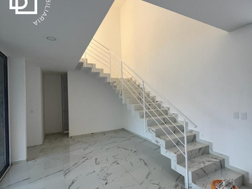 Estrena casa con acabados de lujo y alberca al norte de Mérida