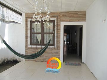 Casa de Venta en Playas, via a Data, ciudadela cerrada con salida al mar