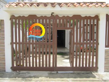 Casa de Venta en Playas, via a Data, ciudadela cerrada con salida al mar