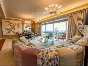 GOOD DEAL!!! 3 BEDROOM SUITE IN RAFFLES FOR SALE!!!