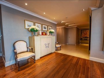GOOD DEAL!!! 3 BEDROOM SUITE IN RAFFLES FOR SALE!!!
