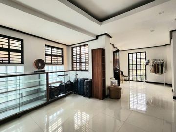 Newly Renovated Corner House and Lot in Parc Regency Residences, Iloilo
