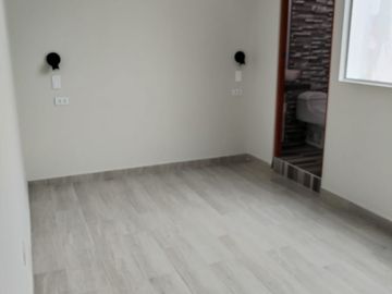 Moderno Departamento frente a Parque, 3 Habitaciones en Los Olivos