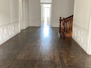 Vendo espectacular e histórica casona en Barranco Monumental - Palacete Sousa - con 2,040 m2 de área libre para construir un proyecto importante