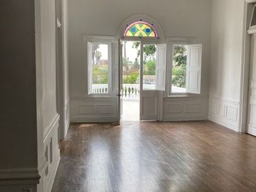 Vendo espectacular e histórica casona en Barranco Monumental - Palacete Sousa - con 2,040 m2 de área libre para construir un proyecto importante