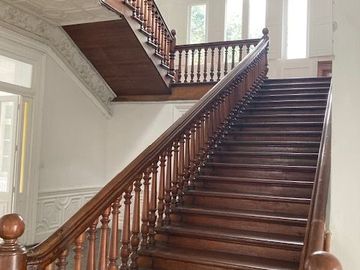 Vendo espectacular e histórica casona en Barranco Monumental - Palacete Sousa - con 2,040 m2 de área libre para construir un proyecto importante