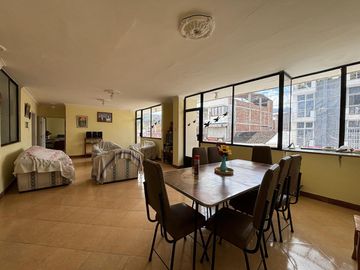 Casa rentera en venta en el centro de Catamayo
