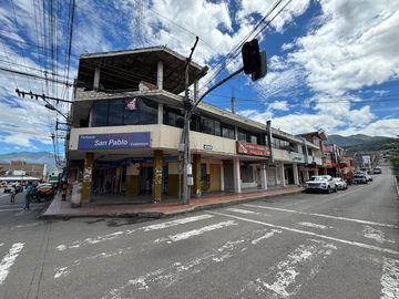 Casa rentera en venta en el centro de Catamayo