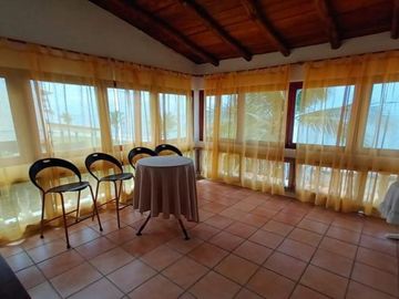 CASA FRENTE AL MAR PLAYA MALIBU GORGONA