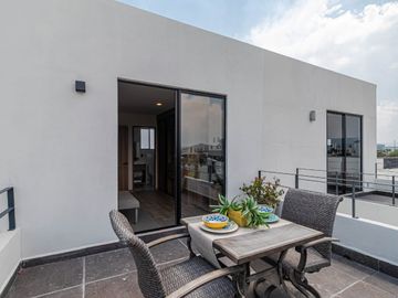 CASA EN VENTA EN FRACCIONAMIENTO PRIVADO CON ALBERCA MULTI CANCHAS DEPORTIVAS. UBICADO EN XOCHITEPEC; MORELOS.