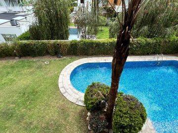 CASA DE VENTA EN LA VIÑA TUMBACO