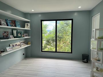 KA - FOR SALE: 5 Bedroom House in Avida Parkway Settings, Laguna
