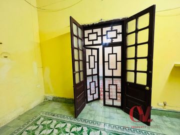 CASA PARA RENOVAR EN EL CORAZON DEL CENTRO DE MERIDA