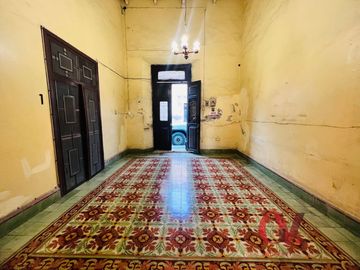 CASA PARA RENOVAR EN EL CORAZON DEL CENTRO DE MERIDA