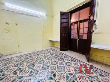 CASA PARA RENOVAR EN EL CORAZON DEL CENTRO DE MERIDA