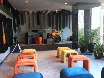 DEPARTAMENTO DE DOS HABITACIONES EN EL PISO 9