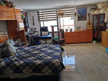 CASA EN VENTA EN FRACC. LOMA ALTA, SLP. EXCELENTES ACABADOS.