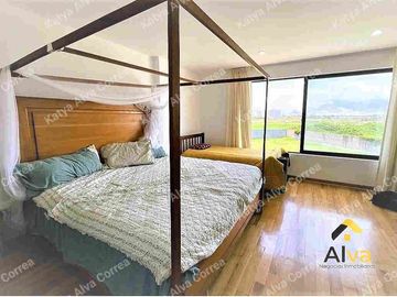 VENDO HERMOSA CASA EN EL GOLF