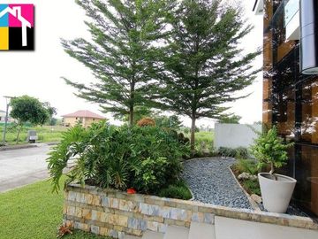 modern house with 6 bedroom plus swimming pool in amara subdivision