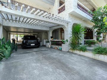 Multinational Village | 6BR House and Lot For Sale- #6859