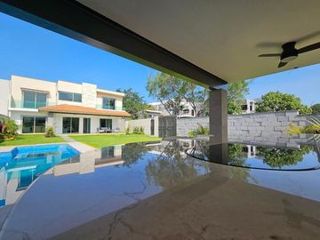 Casa de fácil acceso a 2 minutos del tec de monterrey a 15 de Cuernavaca Morelos