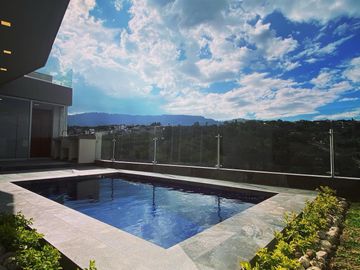 CASAS DE VENTA EN PLANOS SECTOR NAYÓN