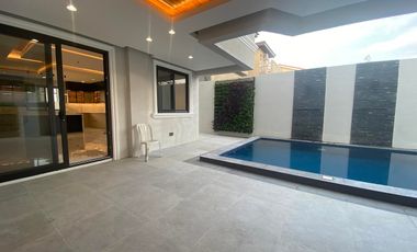 New Luxurious 5 Bedroom House and Lot for Sale in Portofino South, Las Pinas City