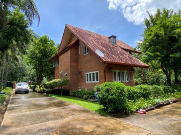 English country home for sale in Mae Rim, Chiang Mai