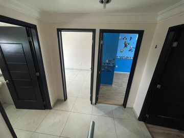 Venta de Casa en Zacatecas, Colinas del Padre, Tu próximo hogar renovado, con protecciones y alarma, 3 habitaciones, 1 Estudio-Gimnasio, 1 oficina, 2 