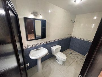 Venta de Casa en Zacatecas, Colinas del Padre, Tu próximo hogar renovado, con protecciones y alarma, 3 habitaciones, 1 Estudio-Gimnasio, 1 oficina, 2 