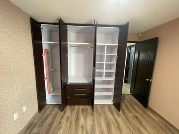 Venta de Casa en Zacatecas, Colinas del Padre, Tu próximo hogar renovado, con protecciones y alarma, 3 habitaciones, 1 Estudio-Gimnasio, 1 oficina, 2 