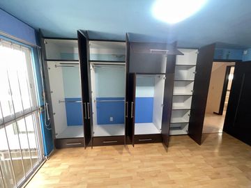 Venta de Casa en Zacatecas, Colinas del Padre, Tu próximo hogar renovado, con protecciones y alarma, 3 habitaciones, 1 Estudio-Gimnasio, 1 oficina, 2 