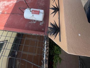 Venta de Casa en Zacatecas, Colinas del Padre, Tu próximo hogar renovado, con protecciones y alarma, 3 habitaciones, 1 Estudio-Gimnasio, 1 oficina, 2 