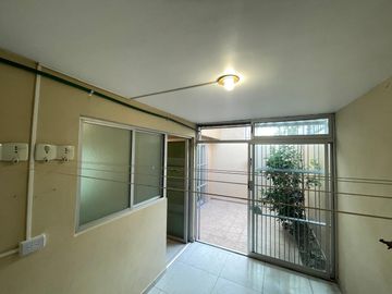 Venta de Casa en Zacatecas, Colinas del Padre, Tu próximo hogar renovado, con protecciones y alarma, 3 habitaciones, 1 Estudio-Gimnasio, 1 oficina, 2 