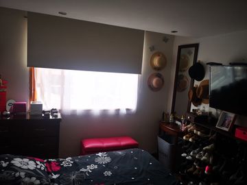 Venta Hermosa y amplia casa, con parque y rio!