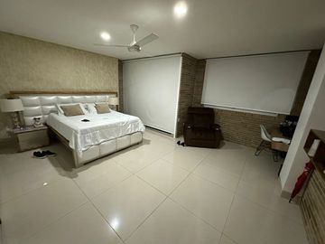 Casa en villa campestre en venta! 3 habitaciones con baño. Pisos de marmol. Moderna y lujosa.