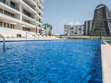 Departamento en cancún de 3 recamras en venta con vista al mar