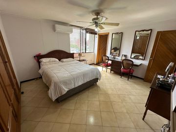 Amplio apartamento en venta en barranquilla Alto prado para remodelar