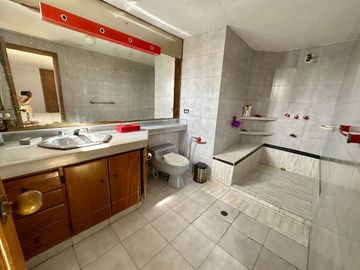 Amplio apartamento en venta en barranquilla Alto prado para remodelar