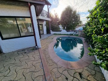 BROKER BOSQUES LIQUIDA 4D-4B-2EST-PISCINA