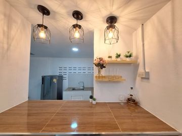 Newly Renovated 2 Bedroom House in San Kamphaeng for Sale at Baan Ua-Athorn San Kamphaeng