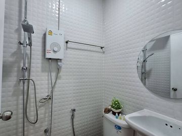 Newly Renovated 2 Bedroom House in San Kamphaeng for Sale at Baan Ua-Athorn San Kamphaeng